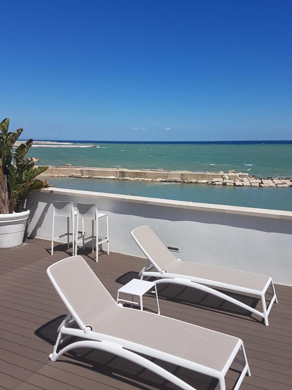 Moma Molfetta Mare Bed & Breakfast Exterior foto
